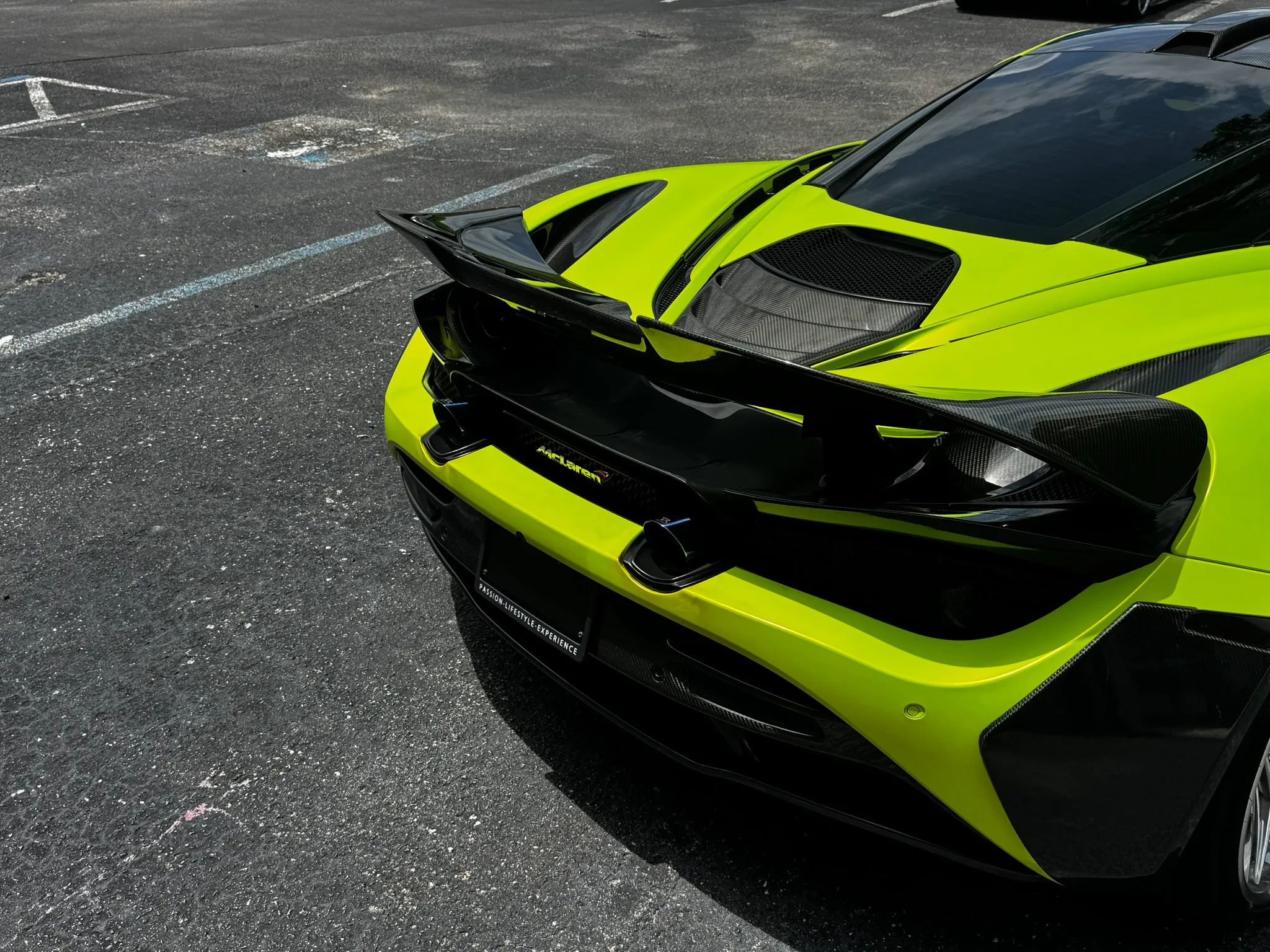 Used 2018 McLaren 720S Luxury photo 8