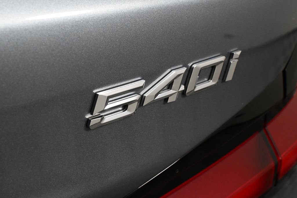 2022 BMW 540i