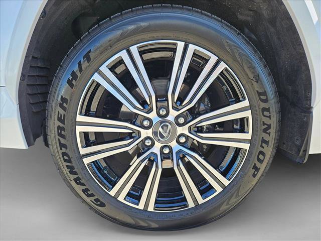 2025 Lexus LX 700h Luxury