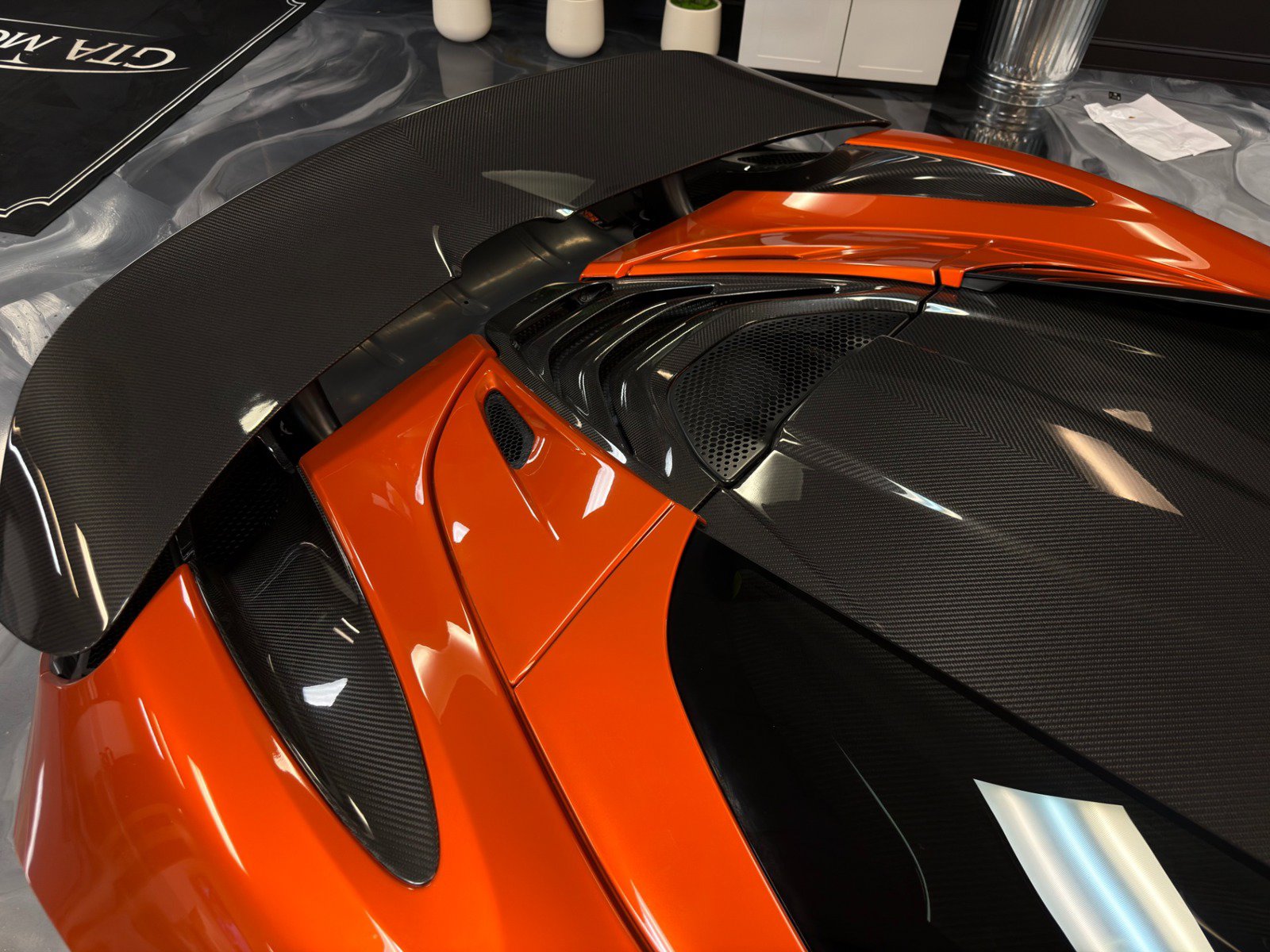 Used 2021 McLaren 720S Performance photo 17