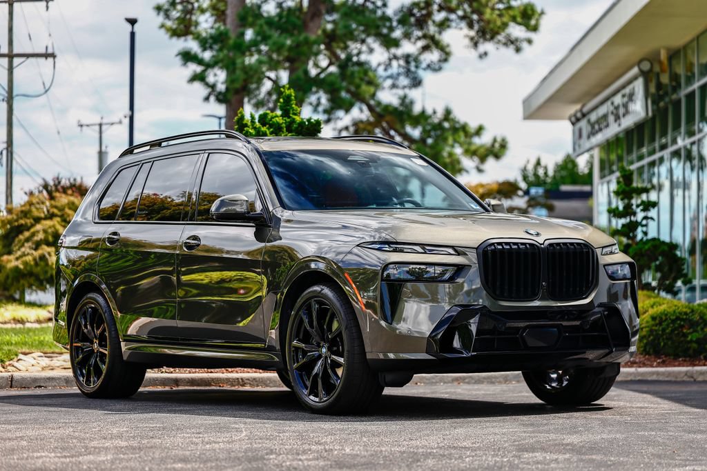 Used 2025 BMW X7 xDrive40i w/ M Sport Package
