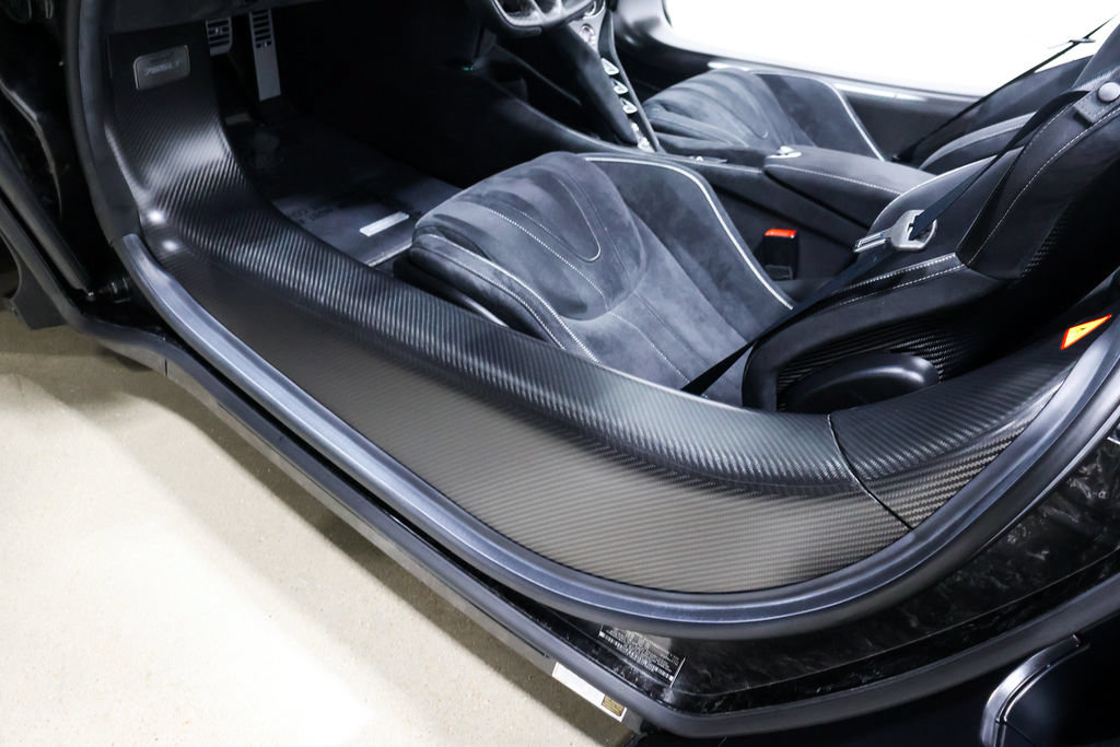 Used 2022 McLaren 765LT photo 64