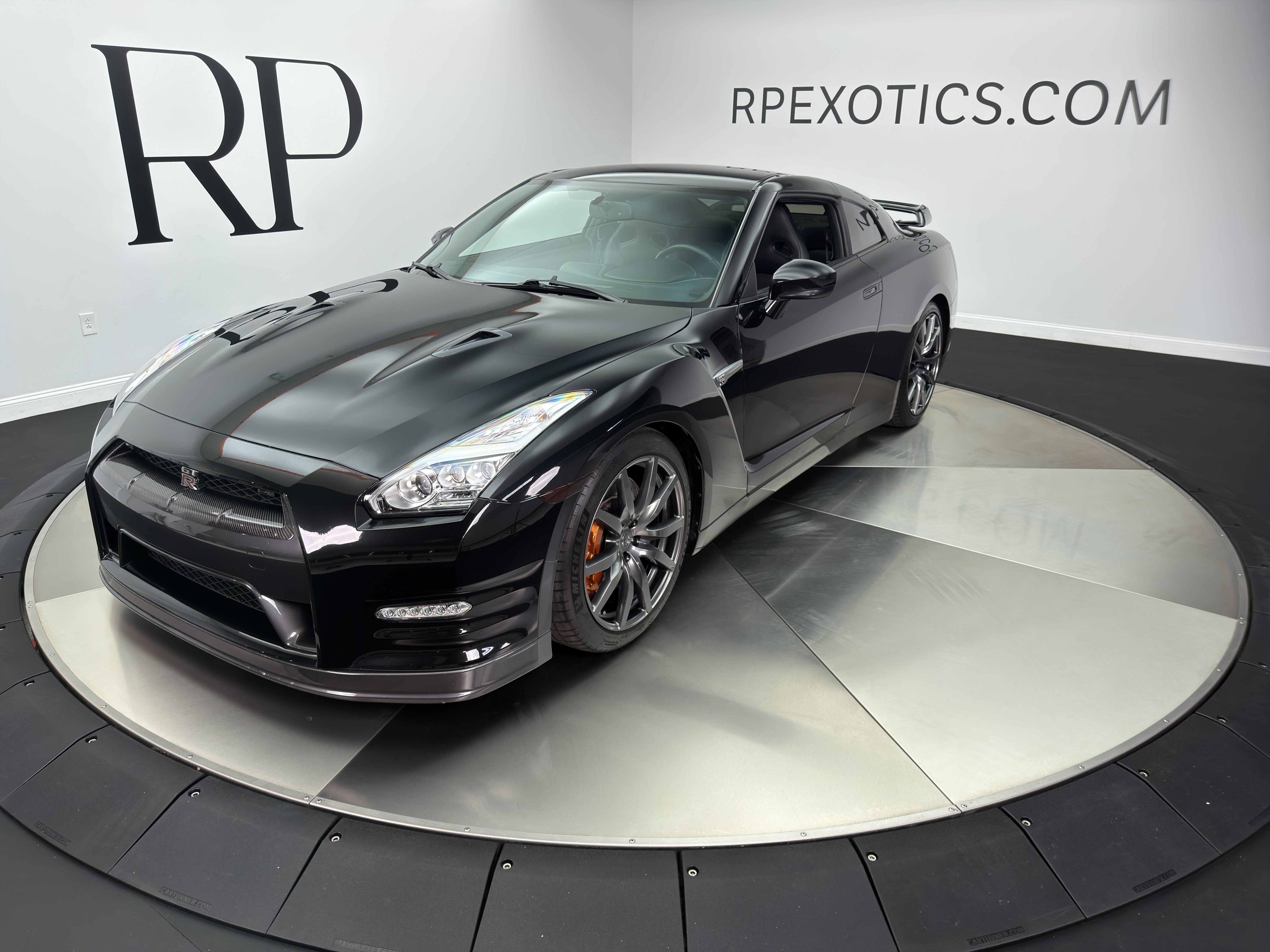 Used 2015 Nissan GT-R Premium