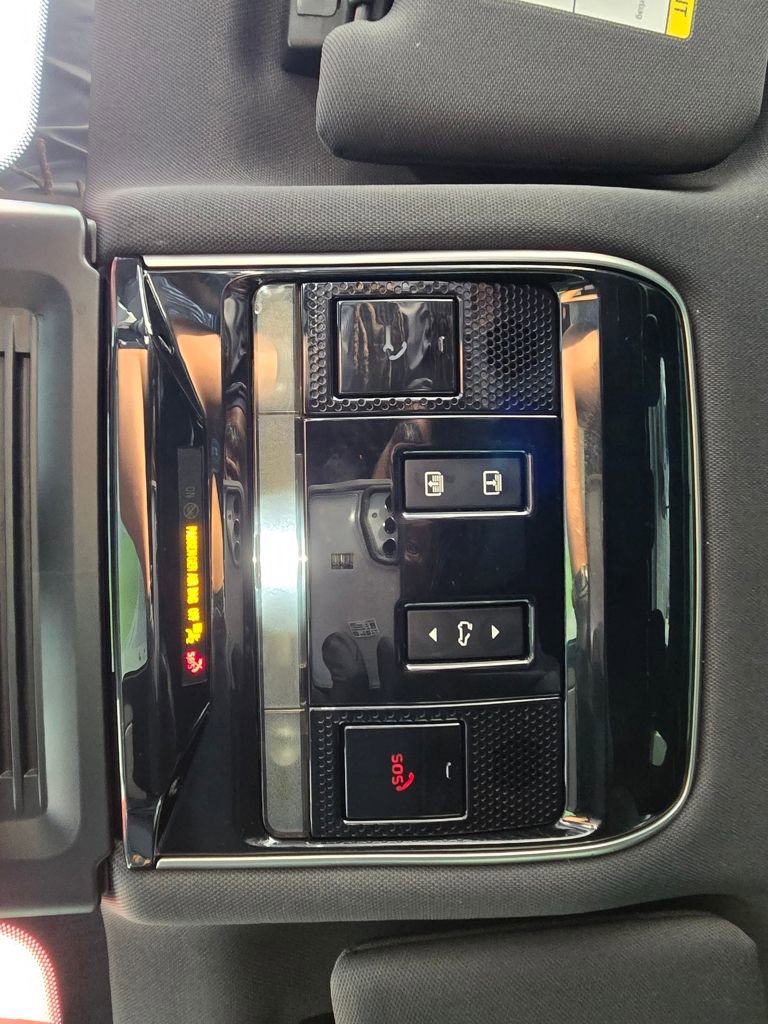 2023 Land Rover Range Rover Sport SE