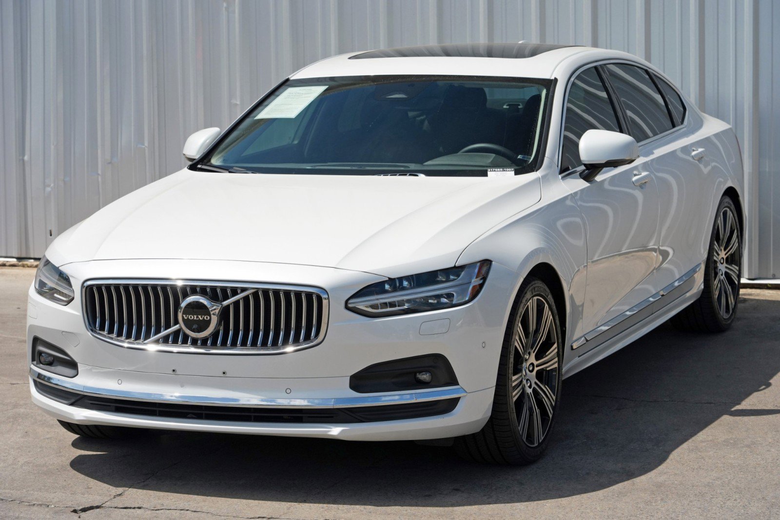 2023 Volvo S90 B6 Plus