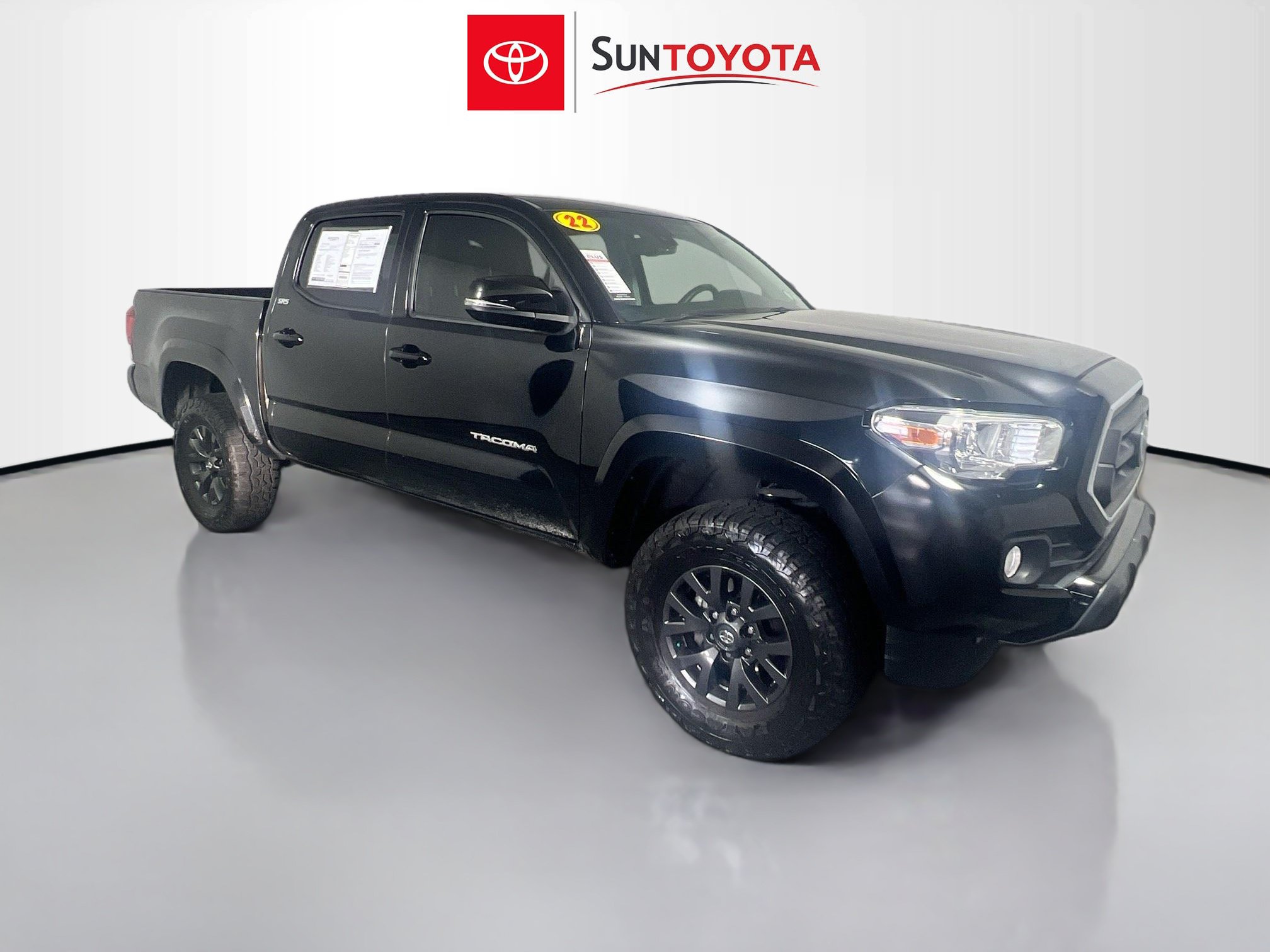 Used 2022 Toyota Tacoma SR5 w/ Technology Package