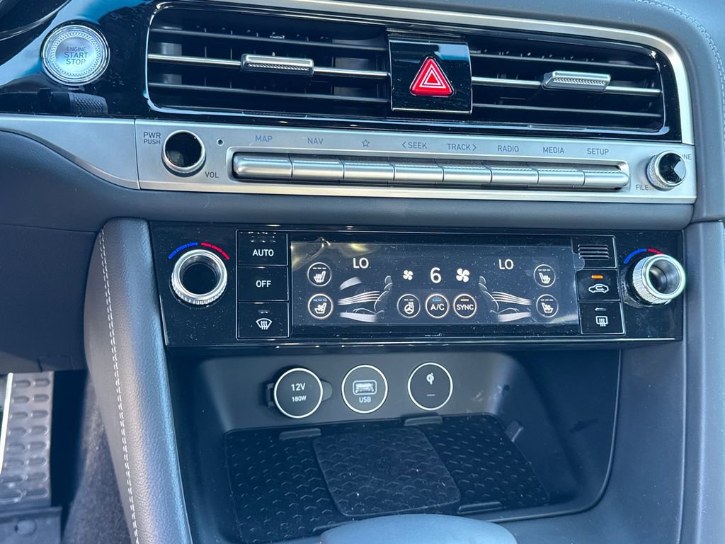 2025 Genesis G70 2.5T