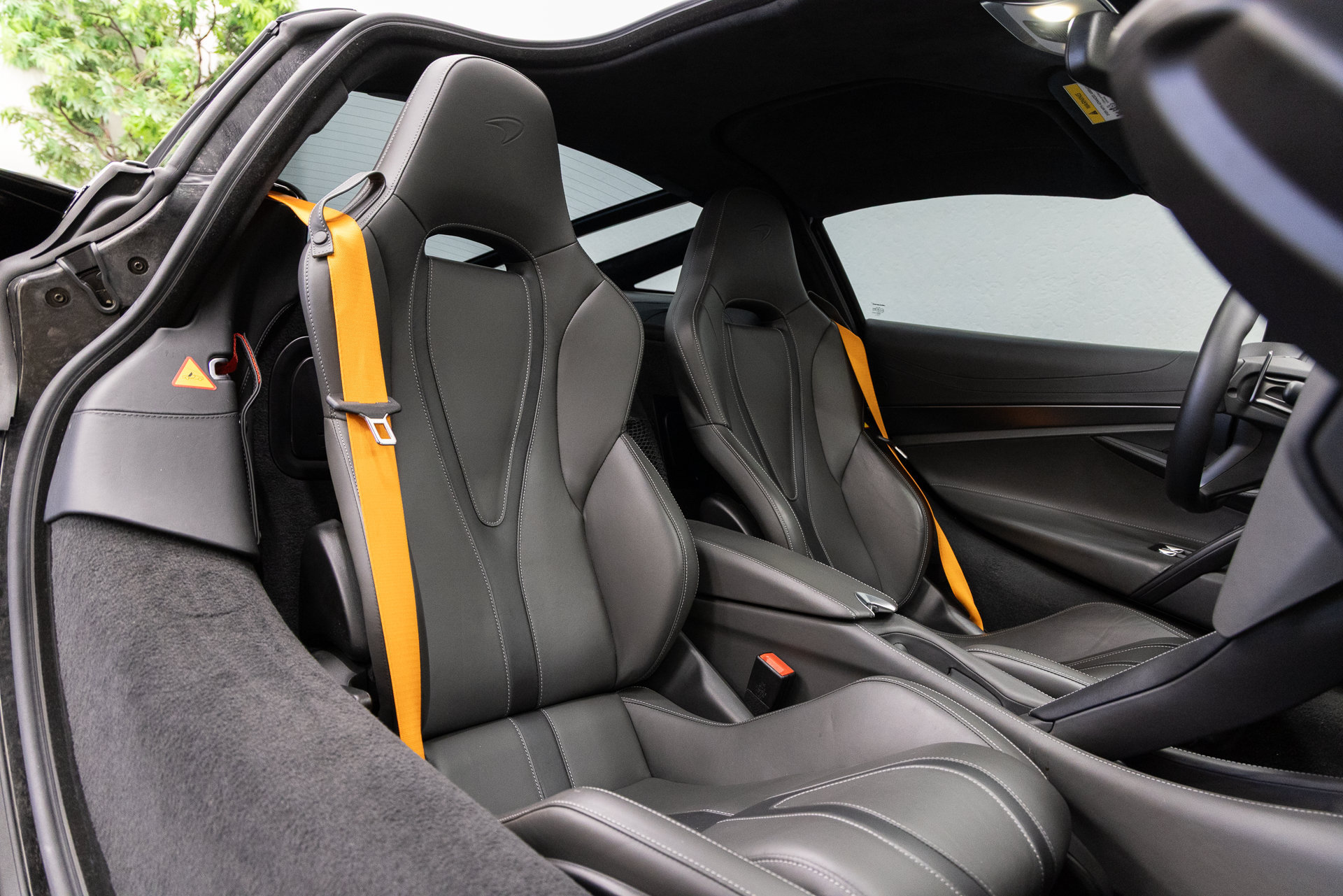 Used 2019 McLaren 720S Luxury photo 24