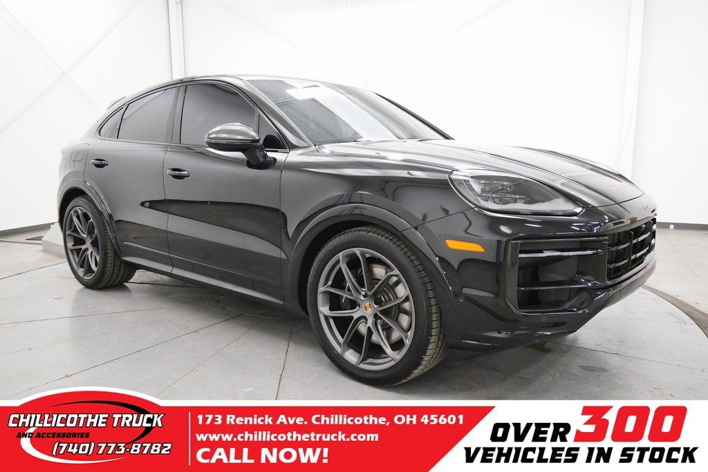 2025 Porsche Cayenne GTS