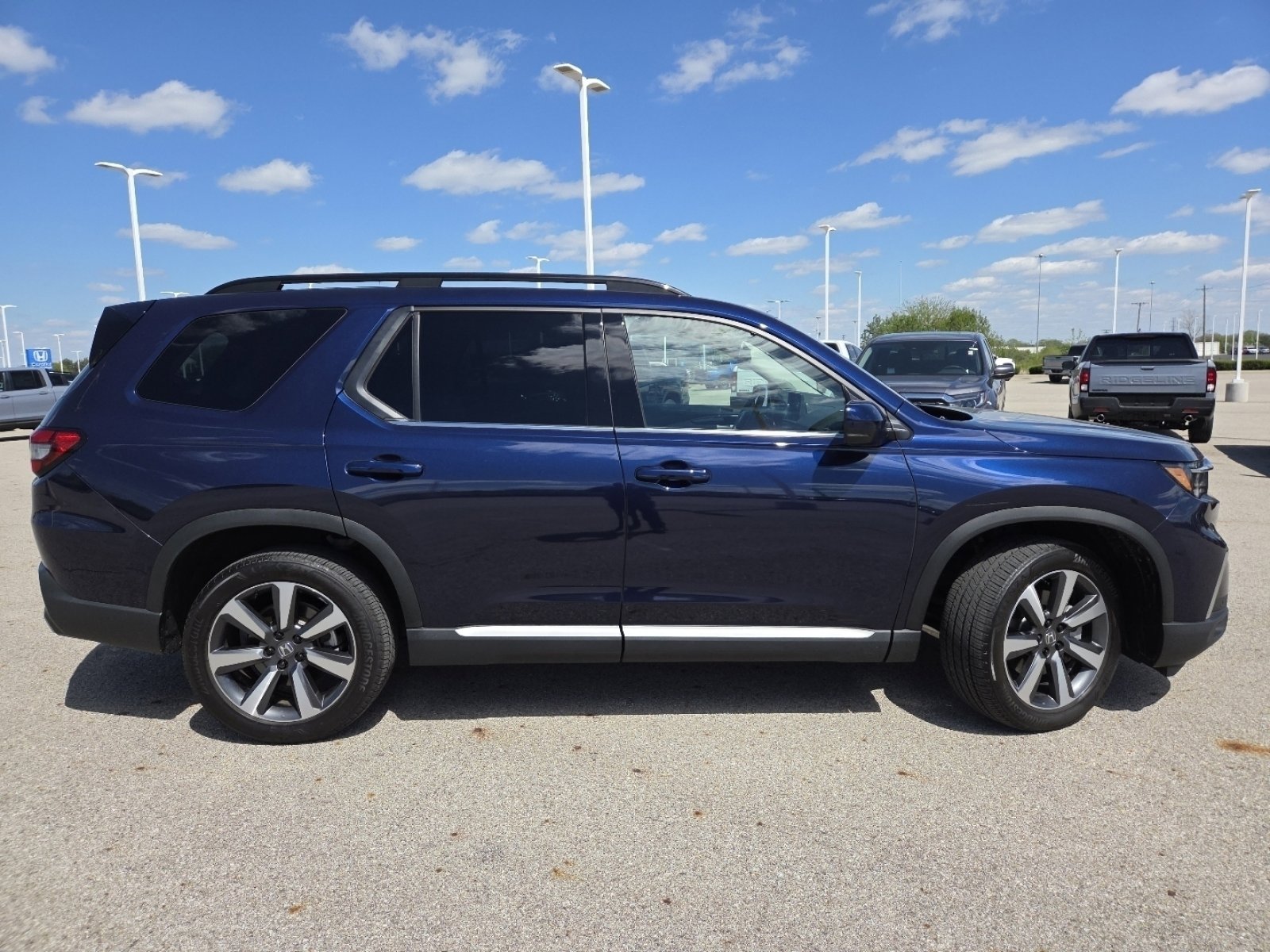 2025 Honda Pilot Touring