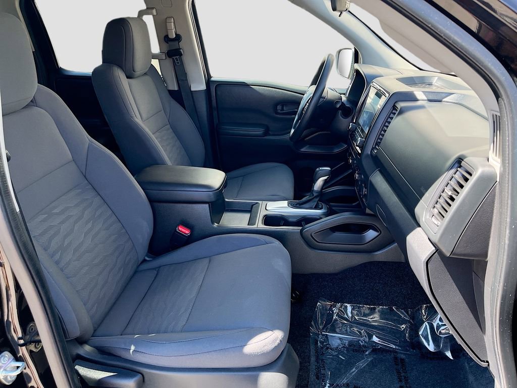 2023 Nissan Frontier S