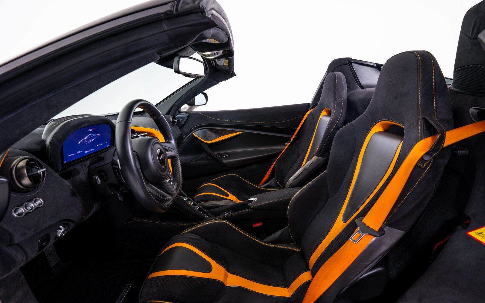 Used 2020 McLaren 720S Performance photo 18