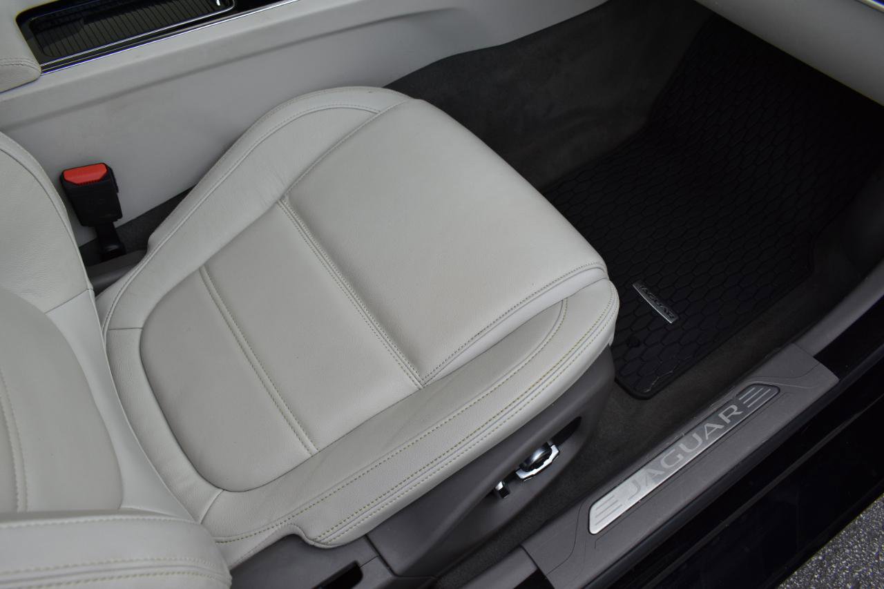 2019 Jaguar XE Prestige