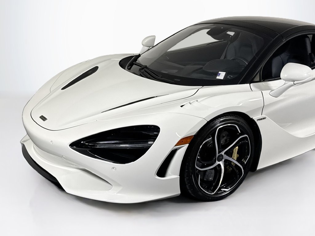 Used 2025 McLaren 750S Spider photo 22