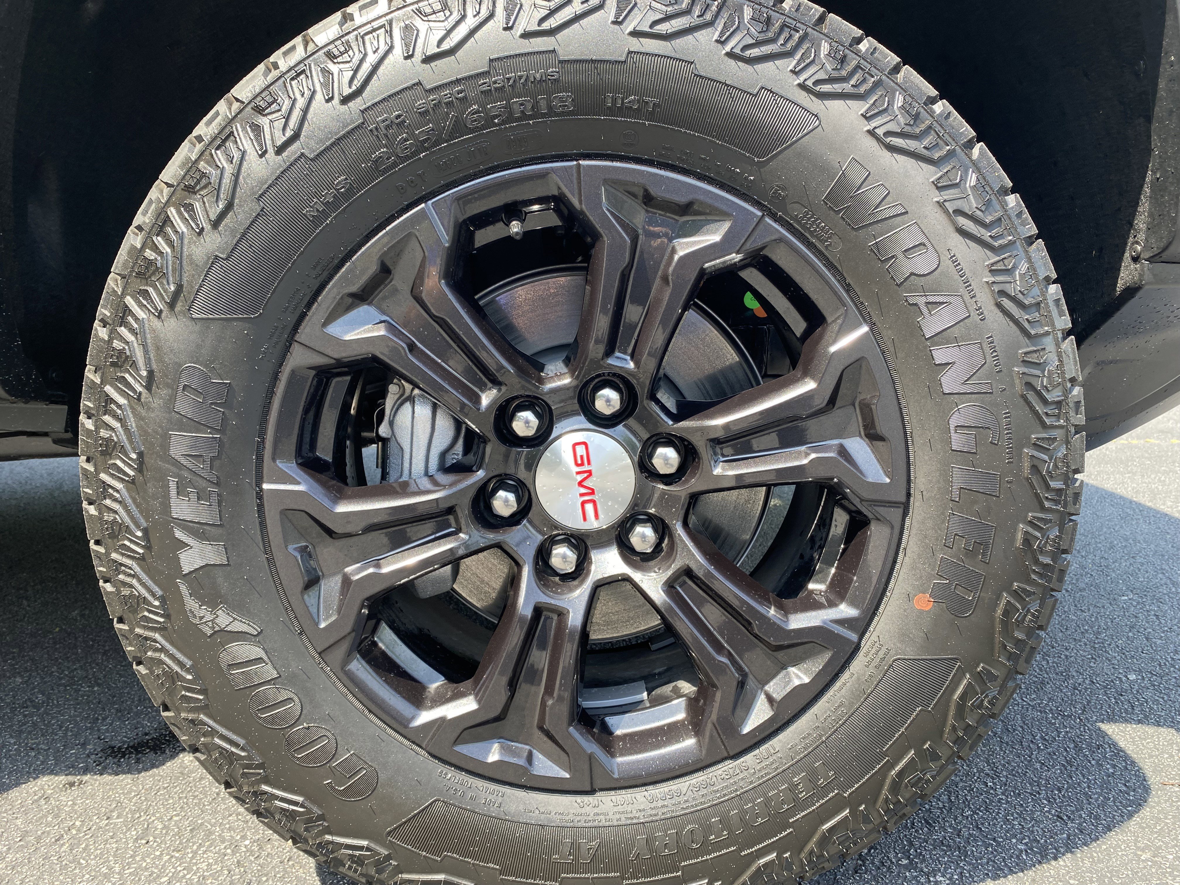 2024 GMC Canyon Elevation