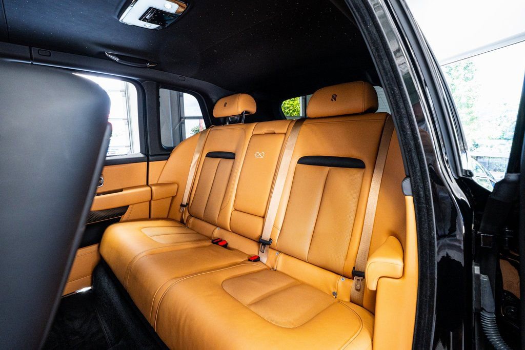 2022 Rolls-Royce Cullinan Black Badge