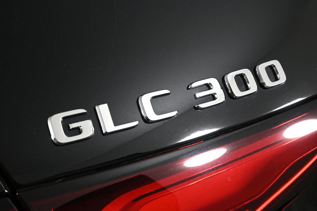 2026 Mercedes-Benz GLC 300