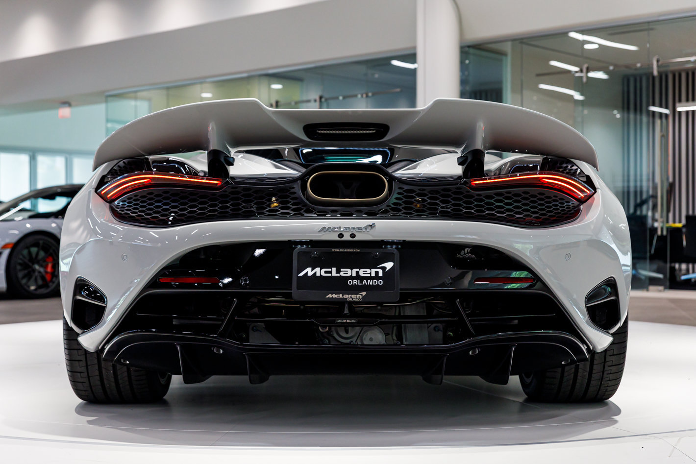 Used 2027 McLaren 750S photo 41