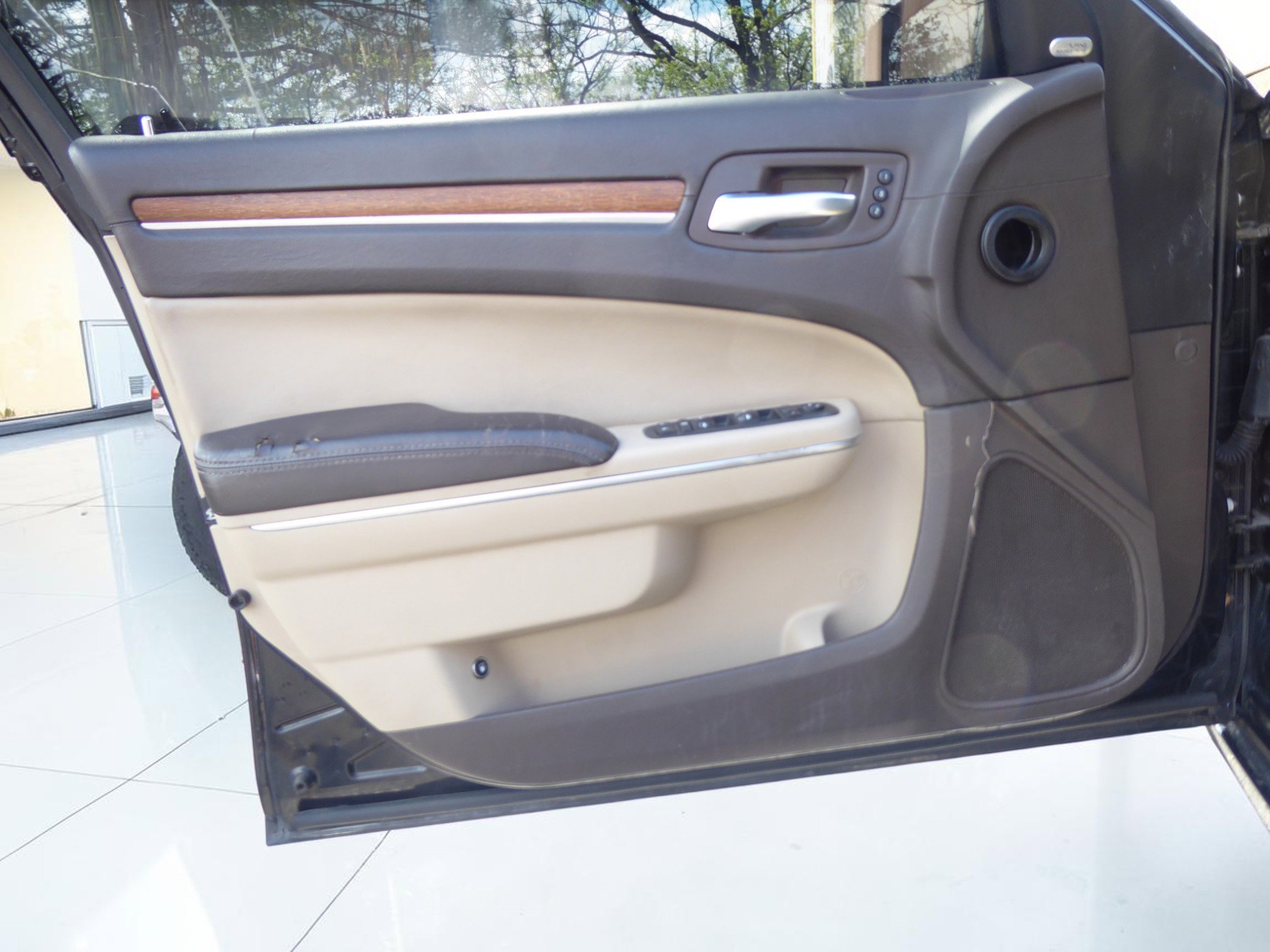 2013 Chrysler 300 C Luxury Series