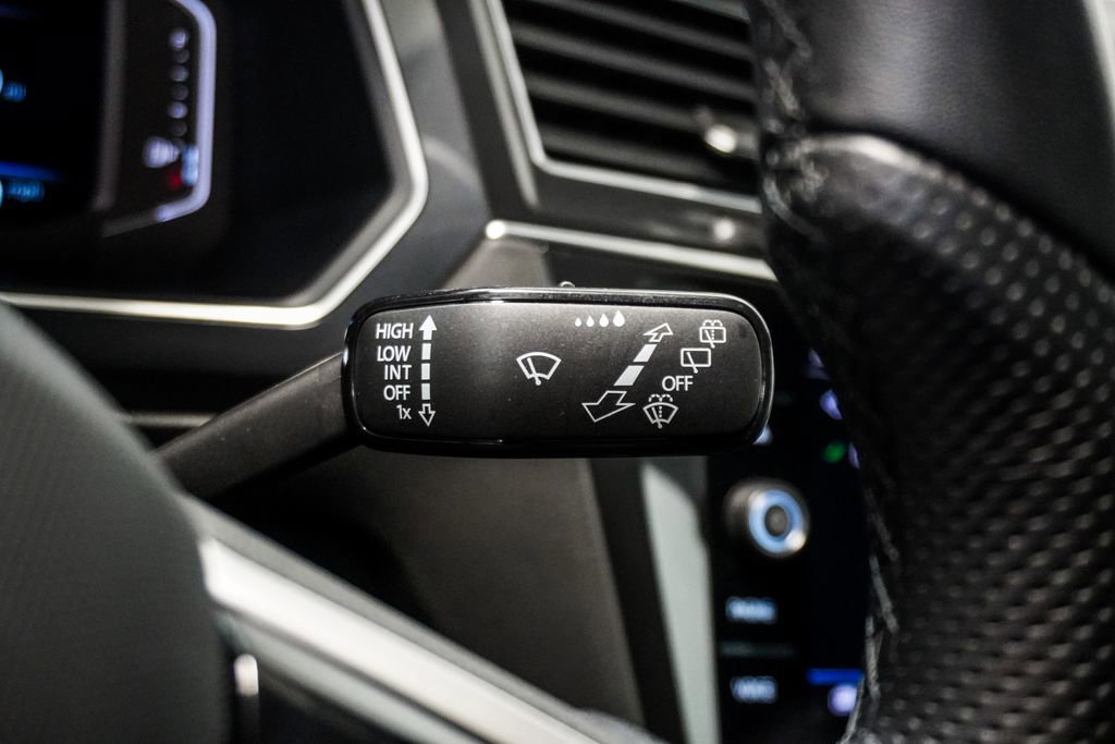 2022 Volkswagen Tiguan SEL R-Line