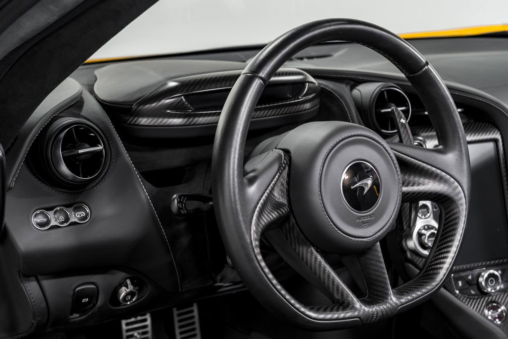 Used 2022 McLaren 720S Spider photo 12