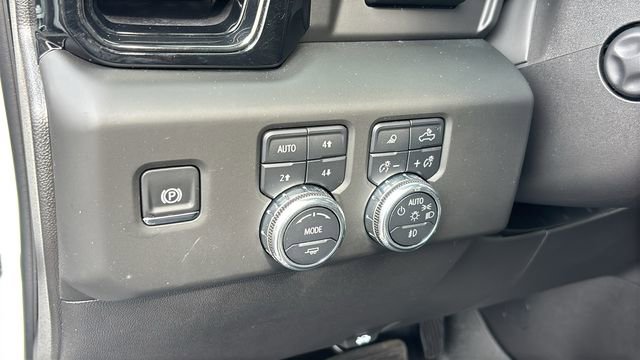 2025 GMC Sierra 1500 AT4X