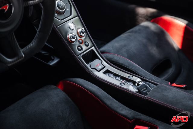 Used 2016 McLaren 675LT Coupe photo 28