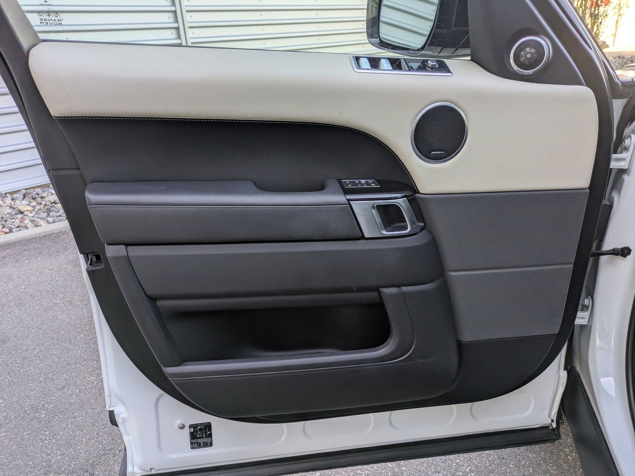 2022 Land Rover Range Rover Sport HSE Silver Edition