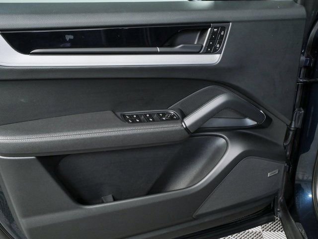 2024 Porsche Cayenne Coupe