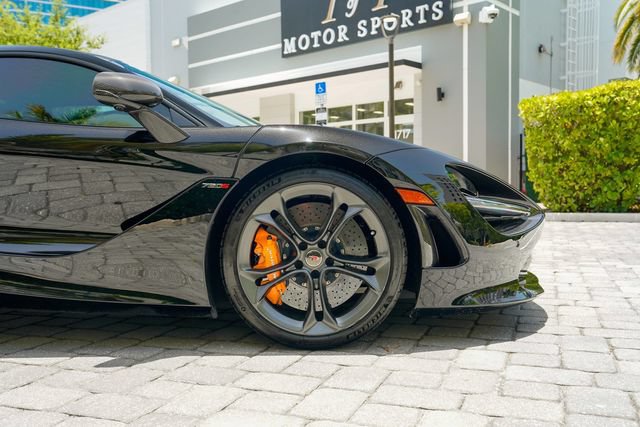 Used 2018 McLaren 720S Performance photo 35