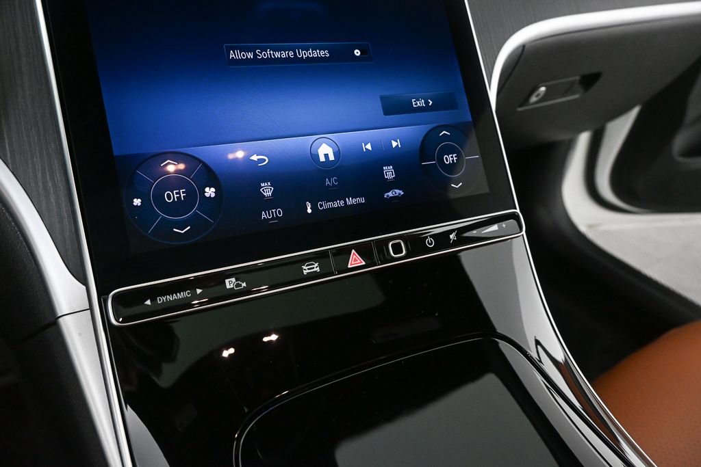 2025 Mercedes-Benz C 300 Sedan