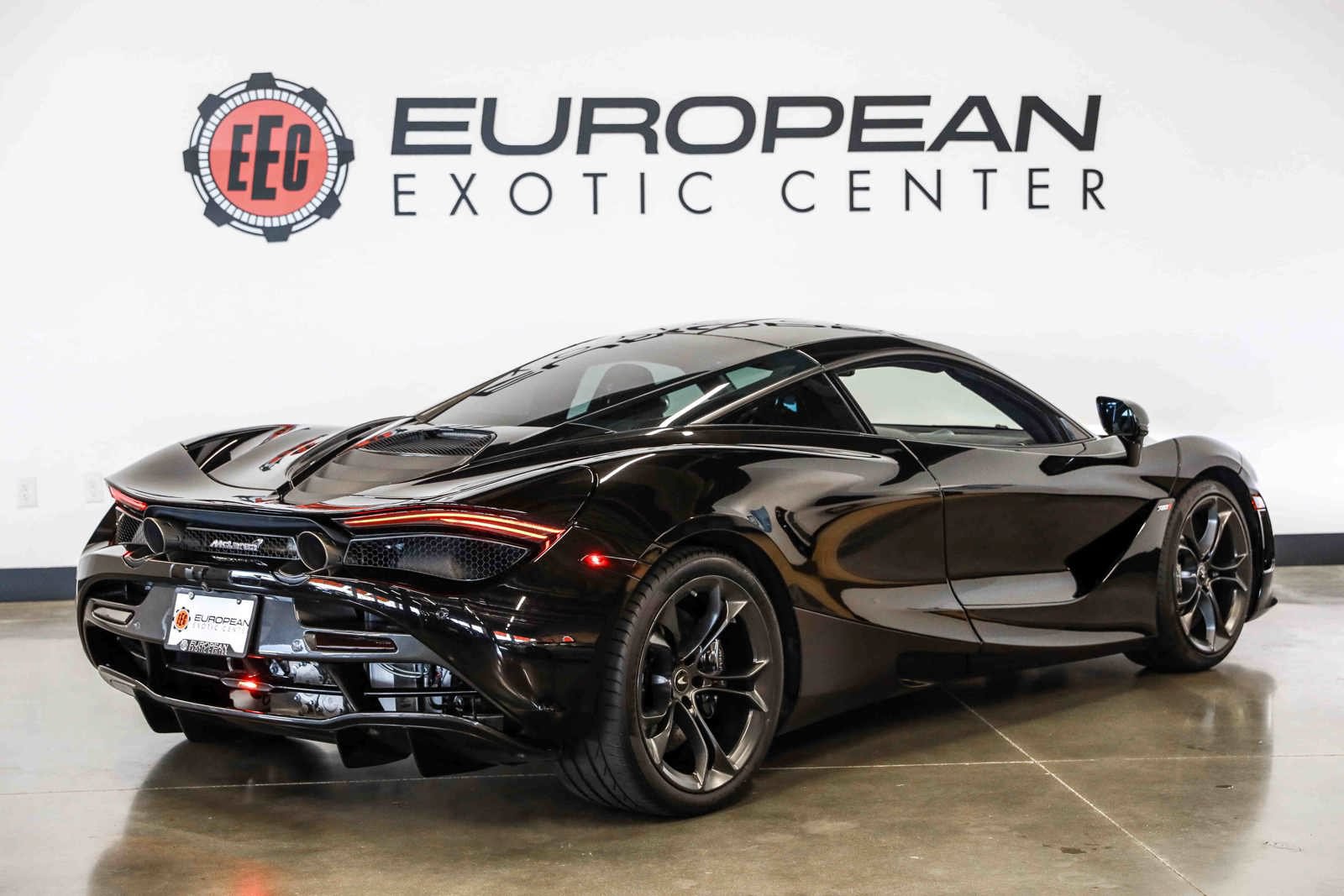 Used 2019 McLaren 720S photo 13