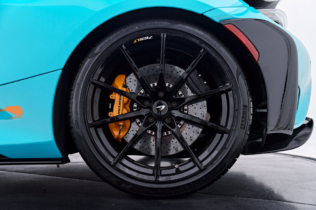 Used 2022 McLaren 765LT photo 57