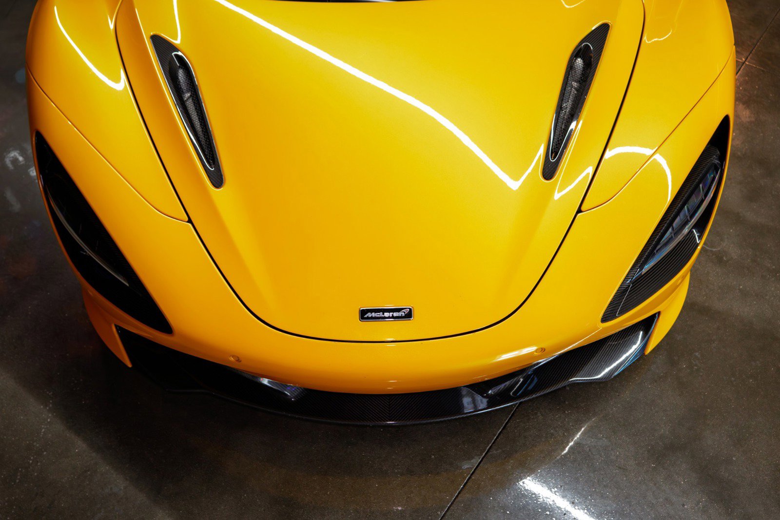 Used 2018 McLaren 720S Performance photo 8