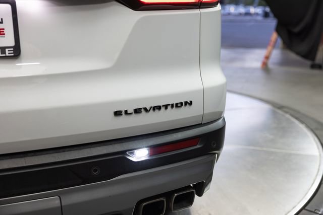 2024 GMC Acadia Elevation