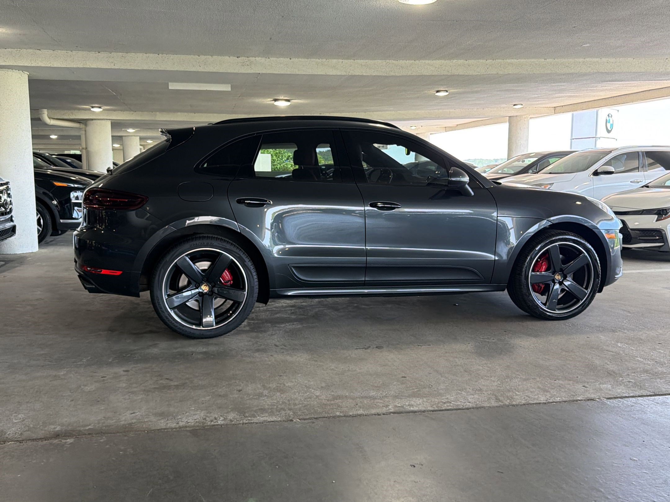 2017 Porsche Macan Turbo