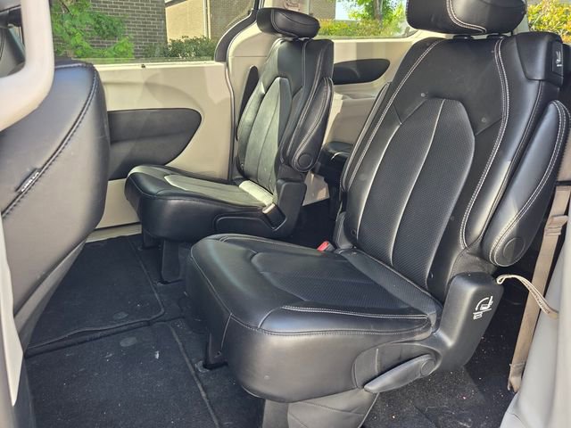 2024 Chrysler Pacifica Touring-L