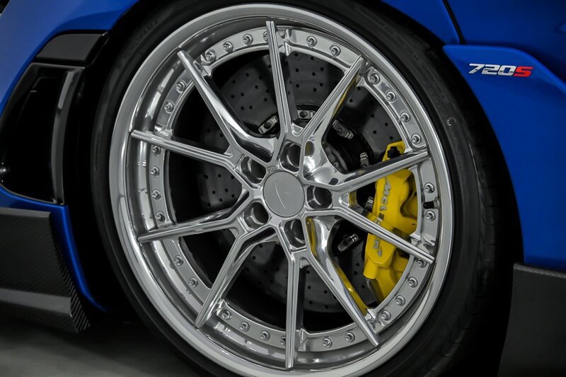 Used 2018 McLaren 720S photo 19