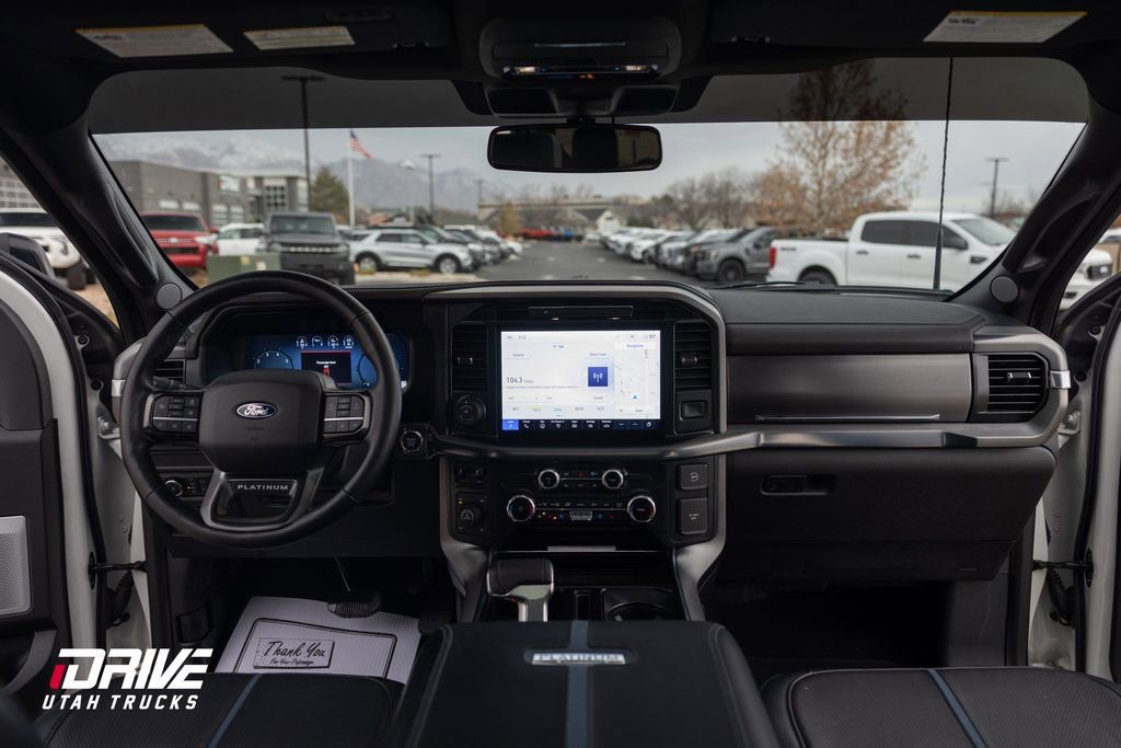 2025 Ford F150 Platinum