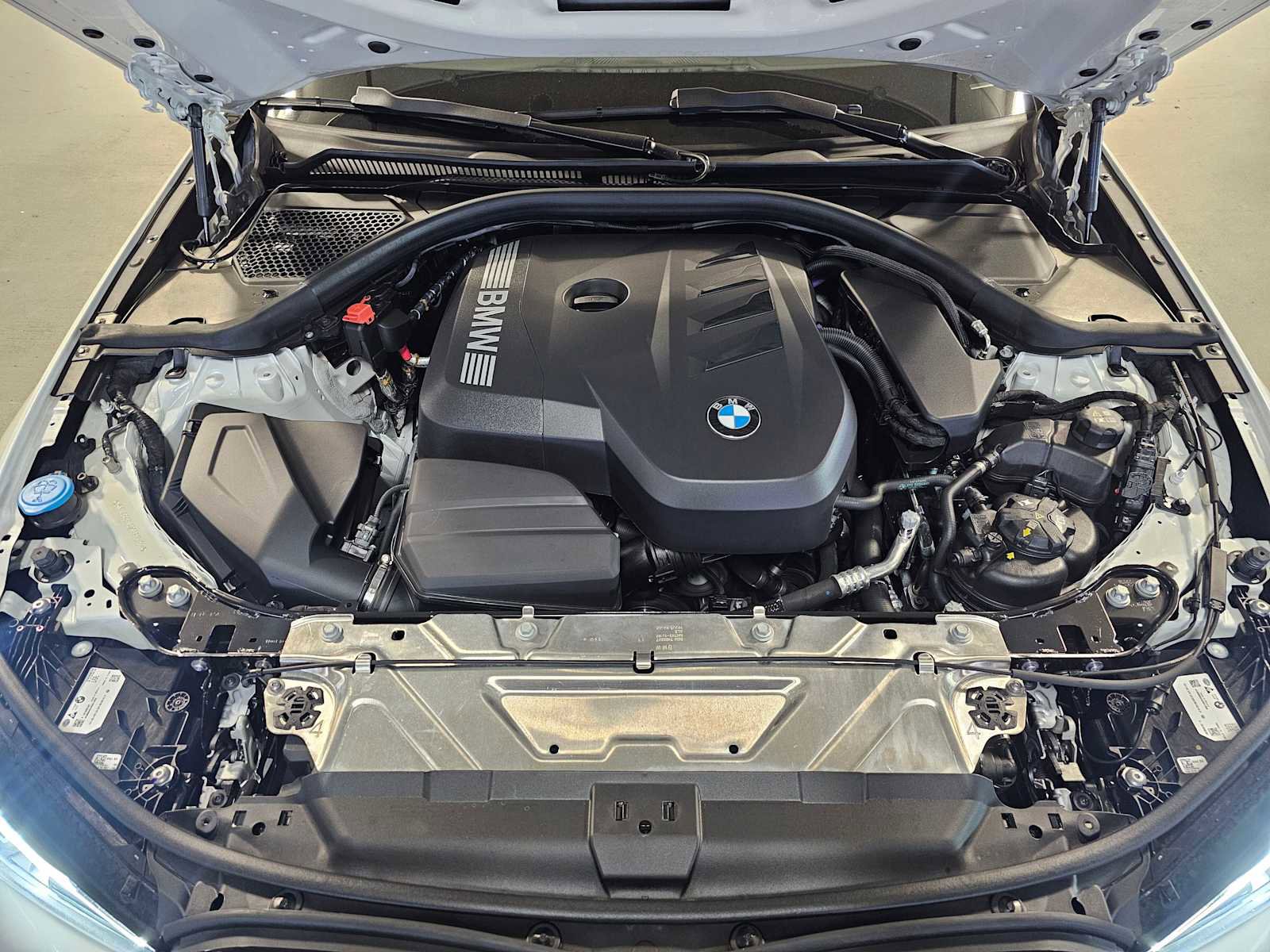 2025 BMW 330i xDrive Sedan