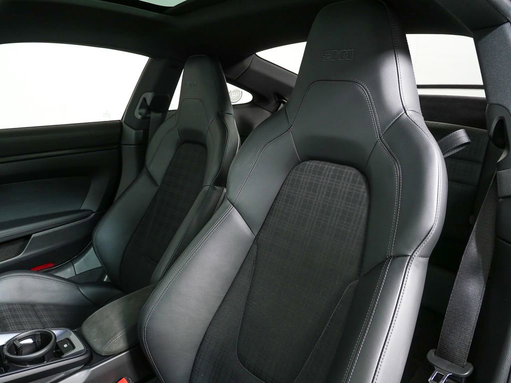 2025 Porsche 911 Carrera