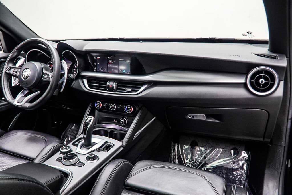 2023 Alfa Romeo Stelvio Veloce