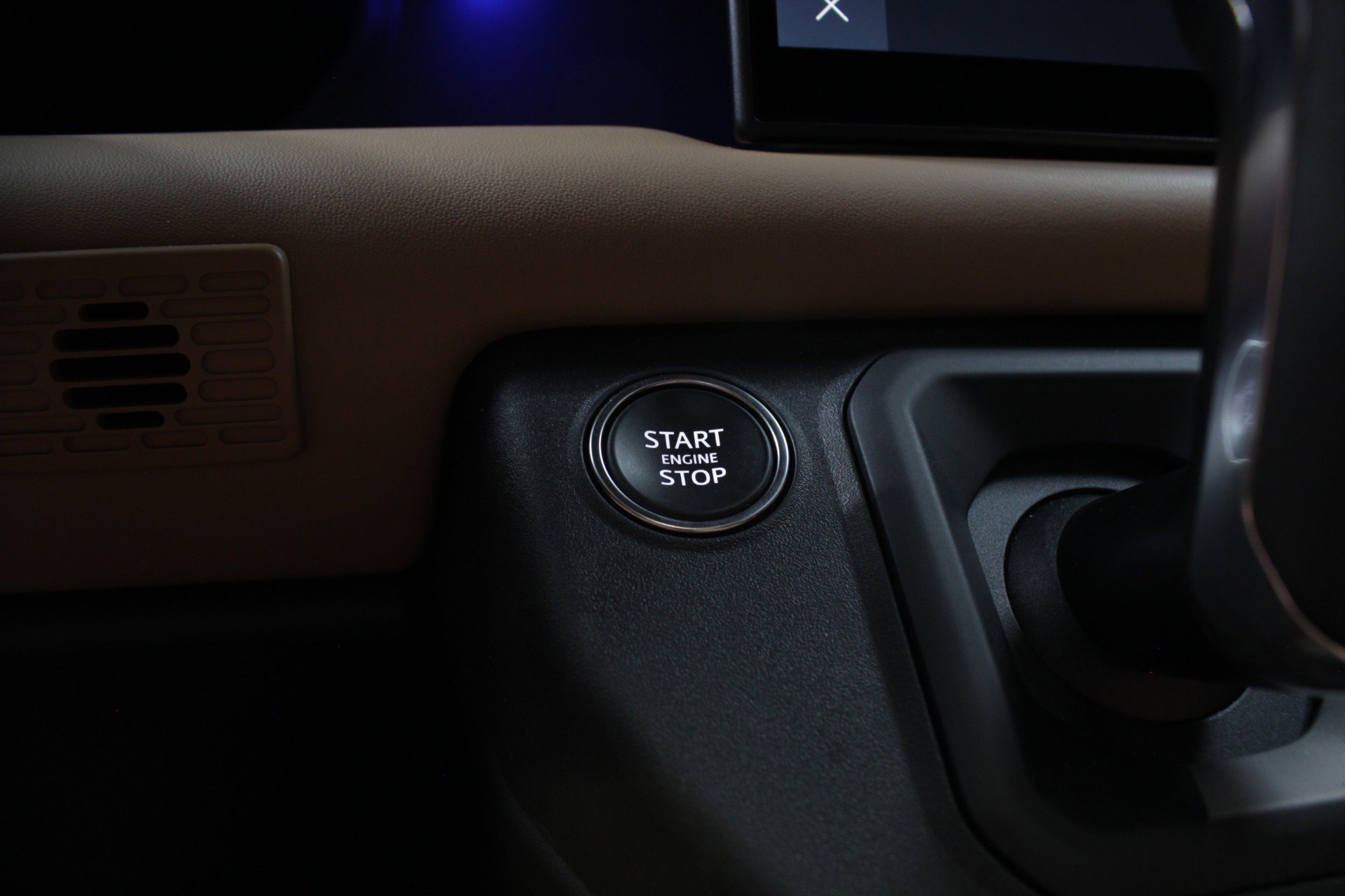 2025 Land Rover Defender 110 V8