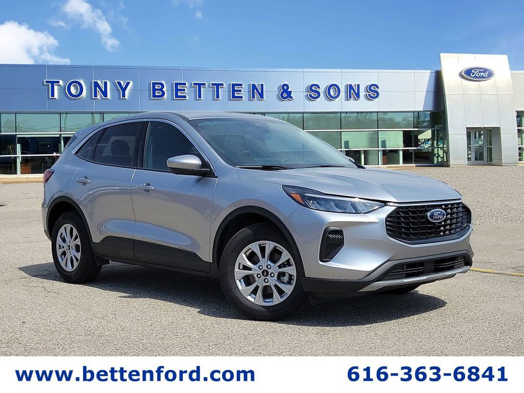 Used 2023 Ford Escape Active w/ Tech Pack #2