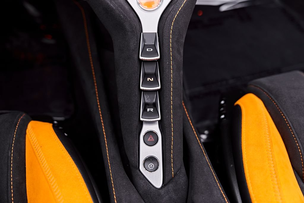 Used 2025 McLaren 750S Spider photo 85