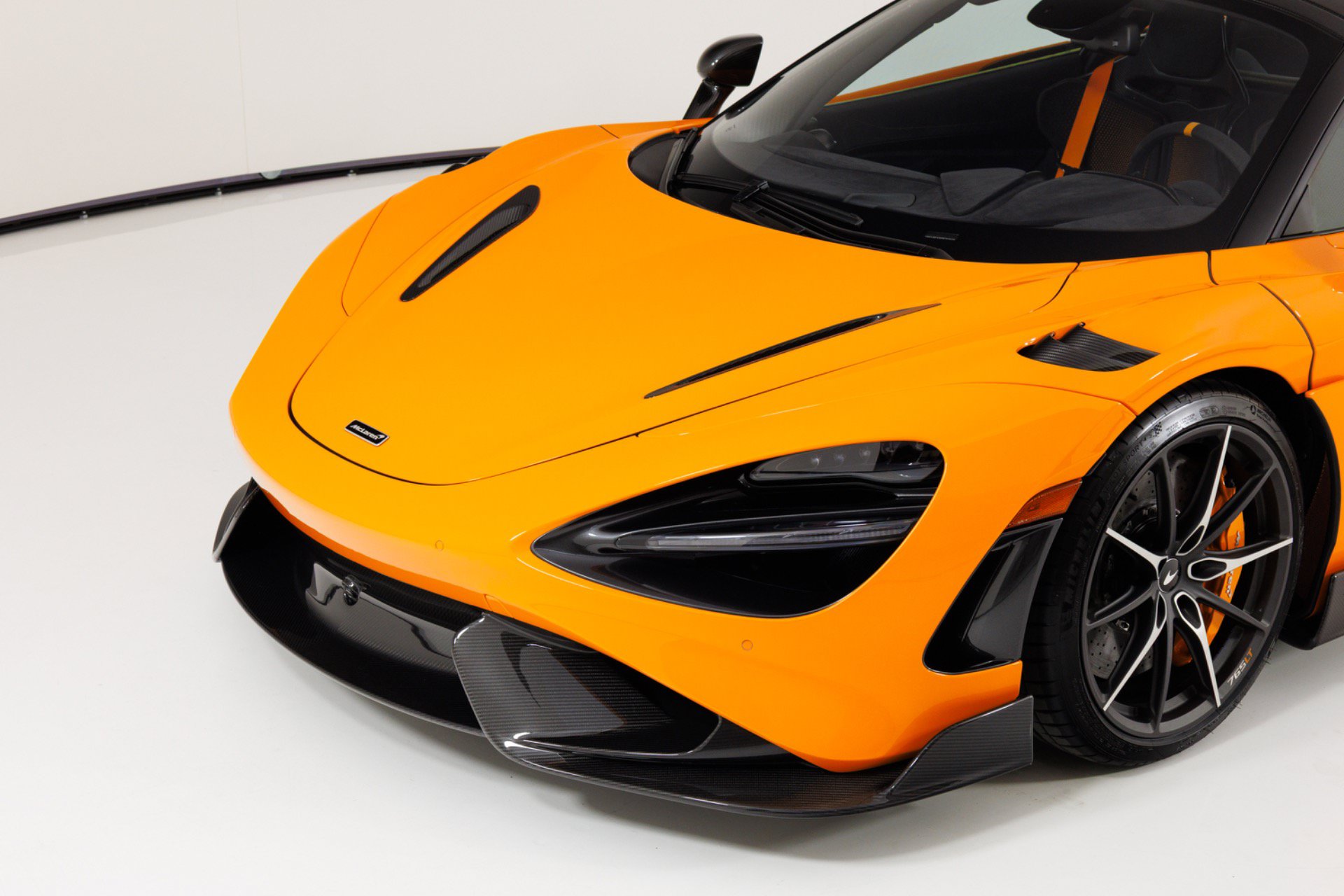 Used 2021 McLaren 765LT photo 62