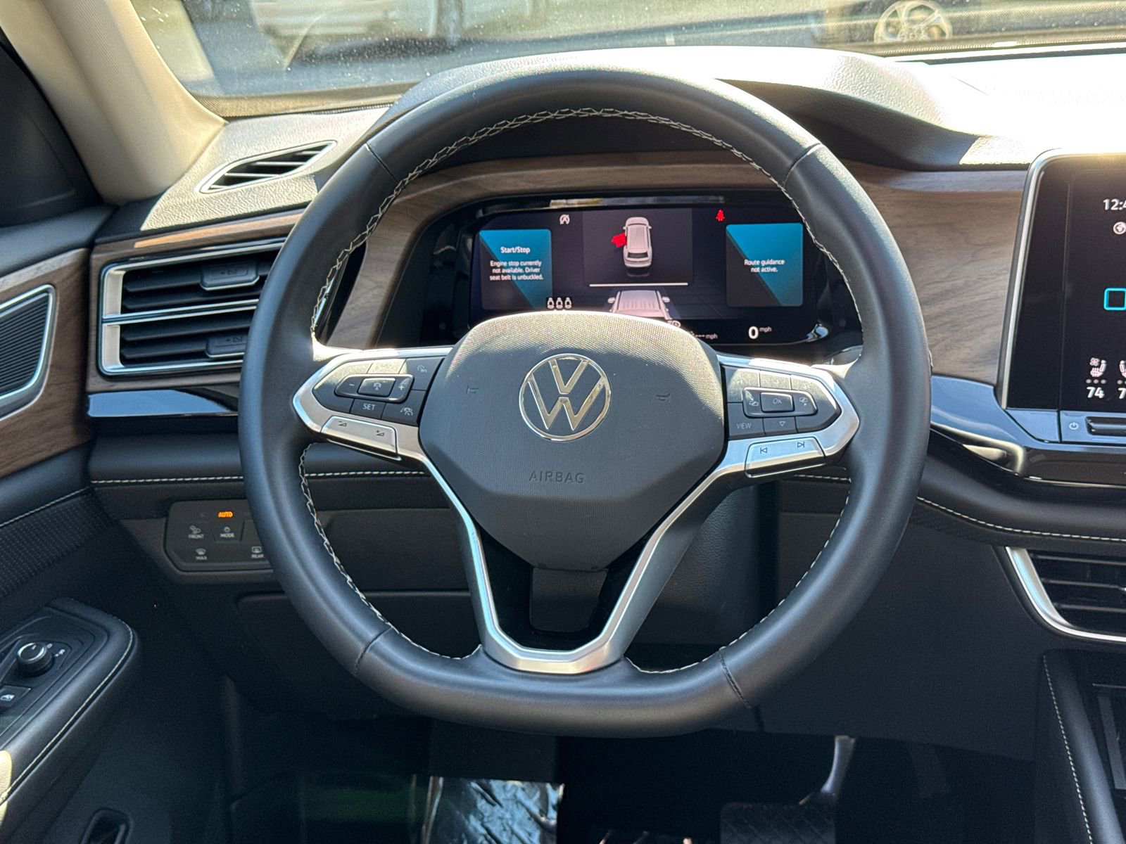 2025 Volkswagen Atlas SE