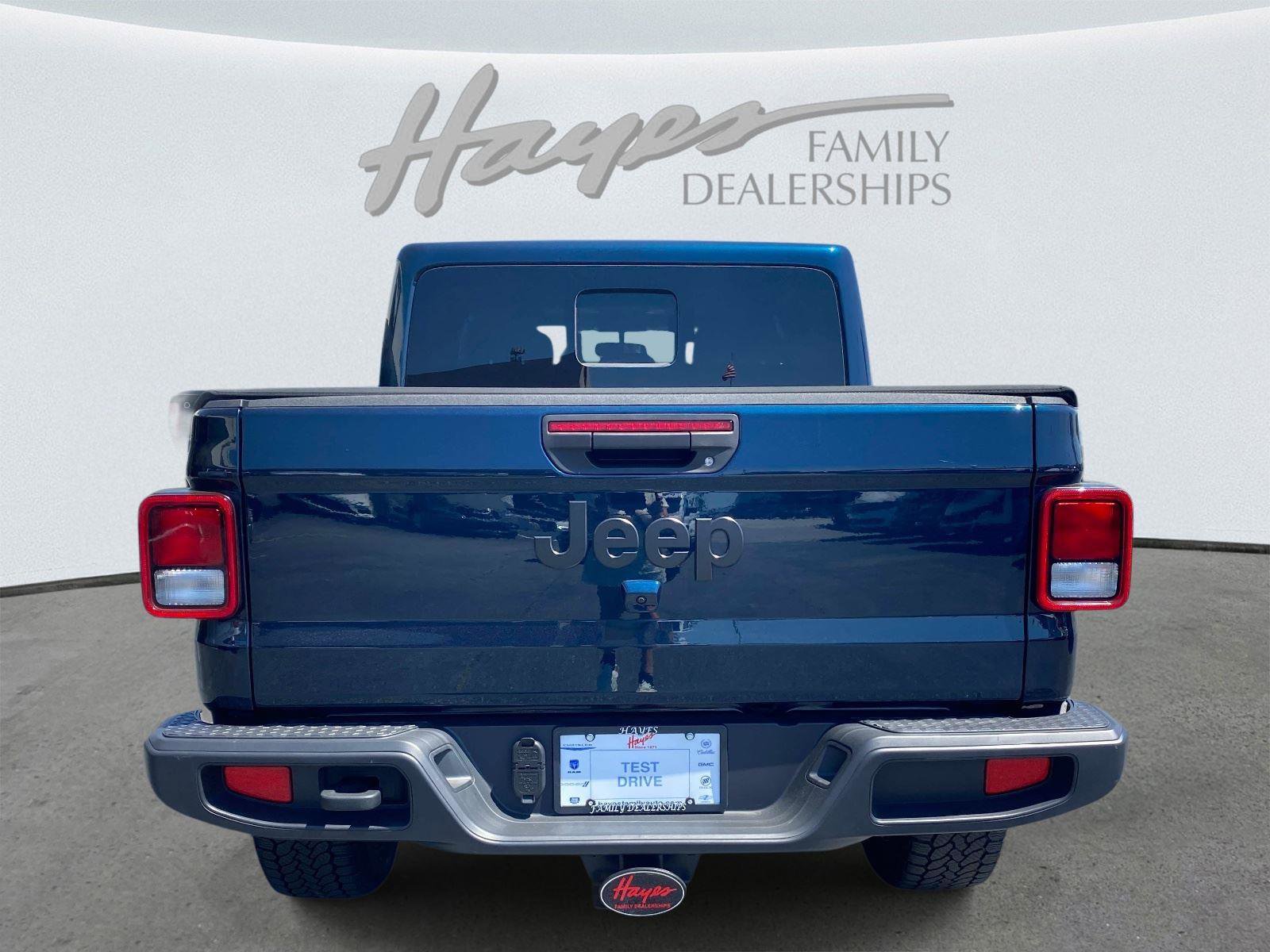 2025 Jeep Gladiator Sport