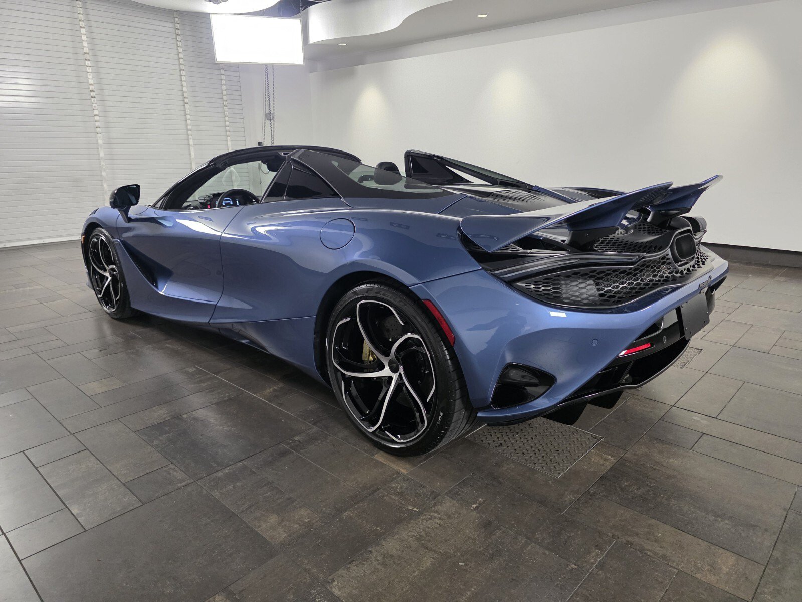 New 2027 McLaren 750S Spider 4