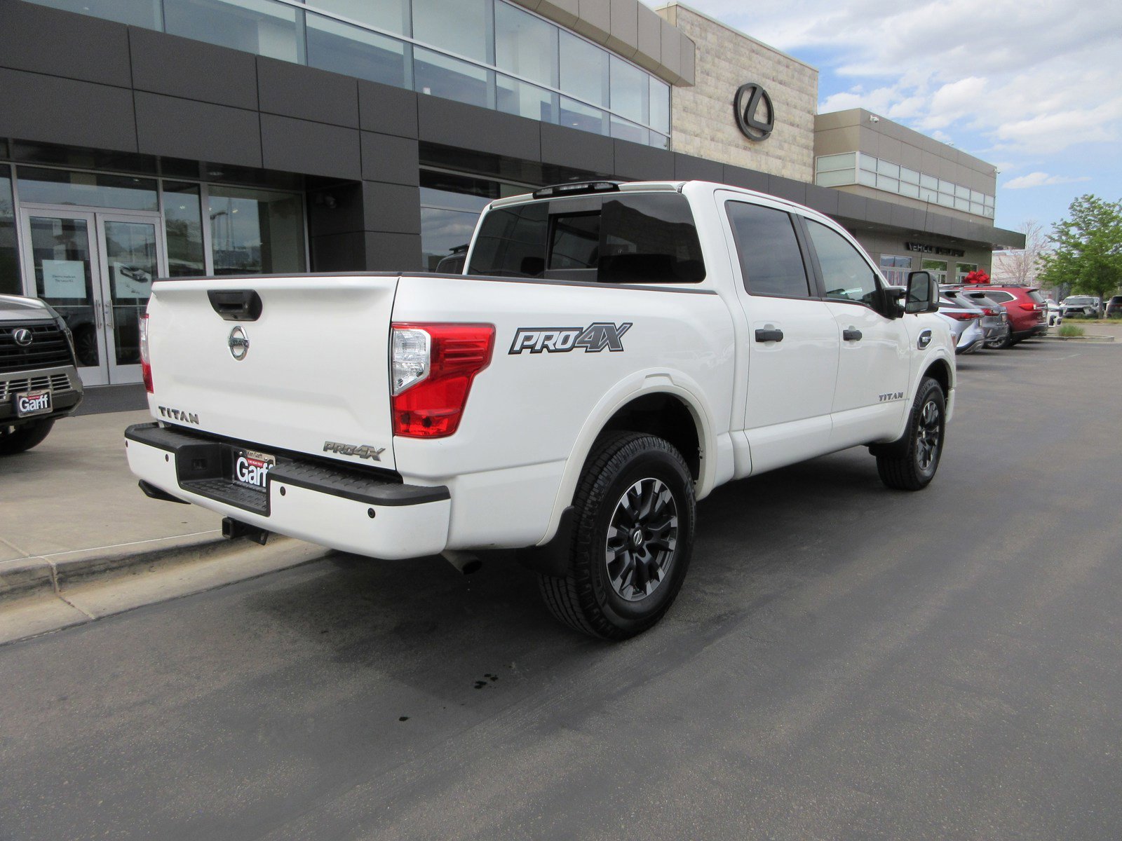 2017 Nissan Titan PRO-4X